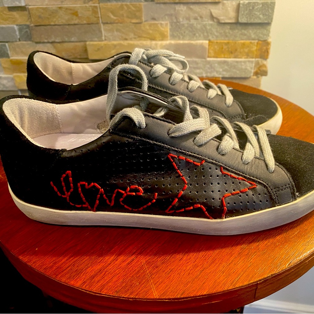 Never worn Golden Goose Super Star Trainers. Size 37 EU